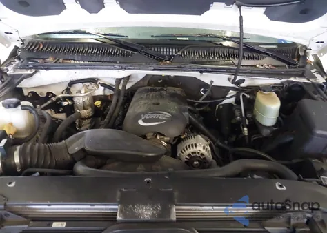 2002 Chevrolet Silverado 2500Hd из США, поврежденный, VIN 1GCHC23UX2F133420